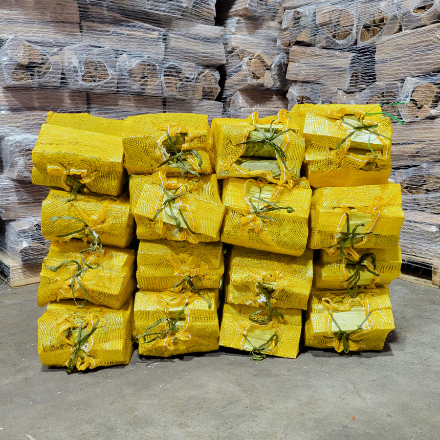 Quarter Pallet of Kiln Dried Oak Logs in Bags